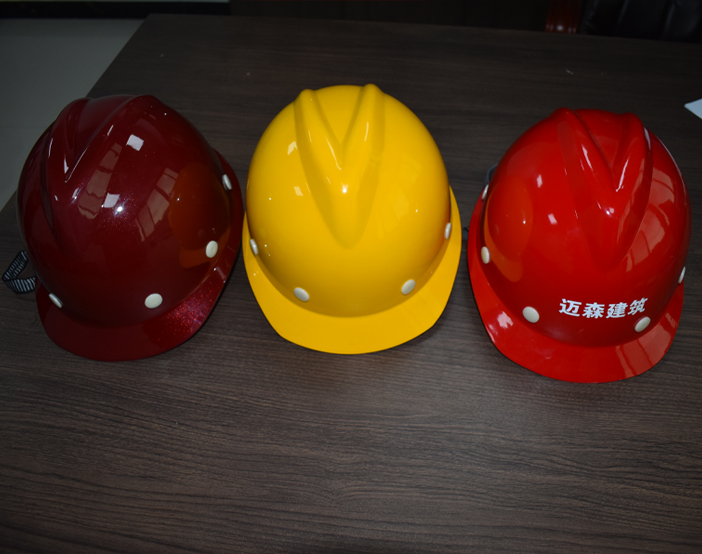 怎樣正確的挑選安全帽產(chǎn)品？