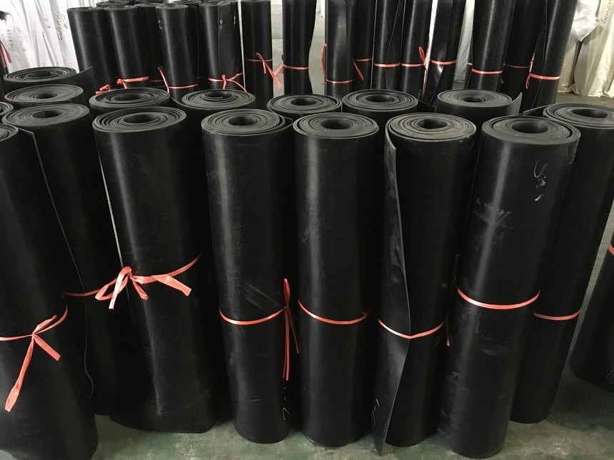 
                你知道耐油橡膠板的制造方法嗎？
            